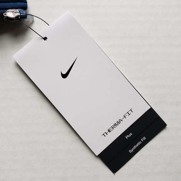 Nike Women's Therma-Fit Vest - Picture 8 of 14